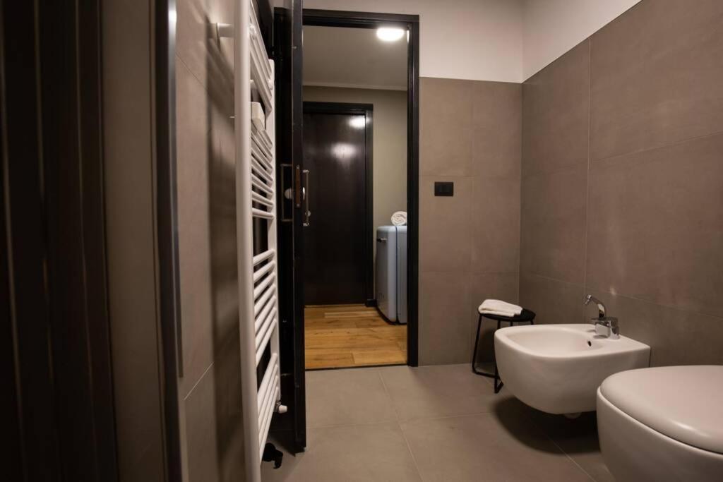 Barolo - Wine Loft Apartment Turin Bagian luar foto